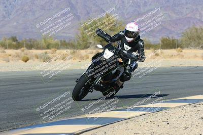 media/Jan-08-2022-SoCal Trackdays (Sat) [[1ec2777125]]/Turn 6 Inside (1pm)/